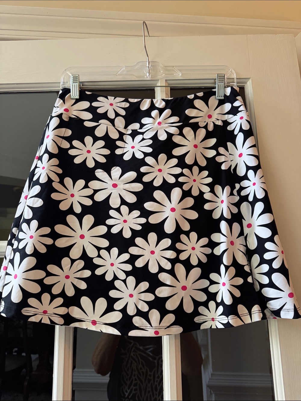 Lulu-B Black A-Line Skirt with White Daisies and Pink Centers Buit in Shorts